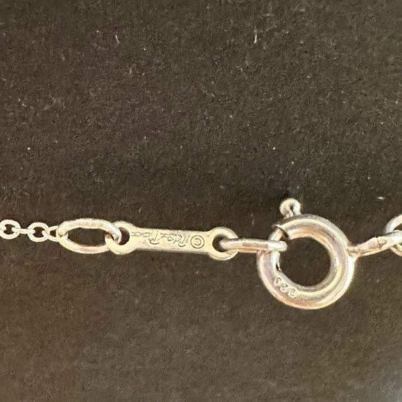 Tiffany & Co. Silver Paloma Picasso loving heart pendant - Picture 3 of 8